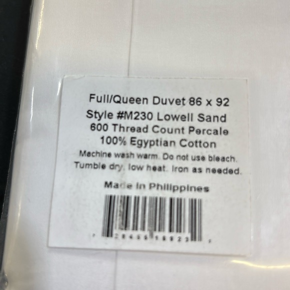 - Matouk Lowell Sand 600 TC Percale Duvet 86” X 92” Full/ Queen. $799 Value - Picture 3 of 5